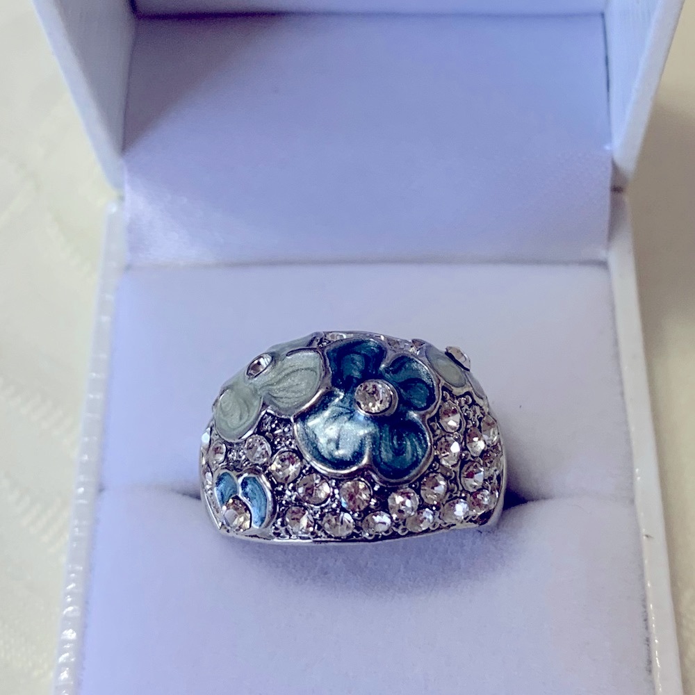 ENGRAVED STONES RING.. Silver Color , size: 6.5